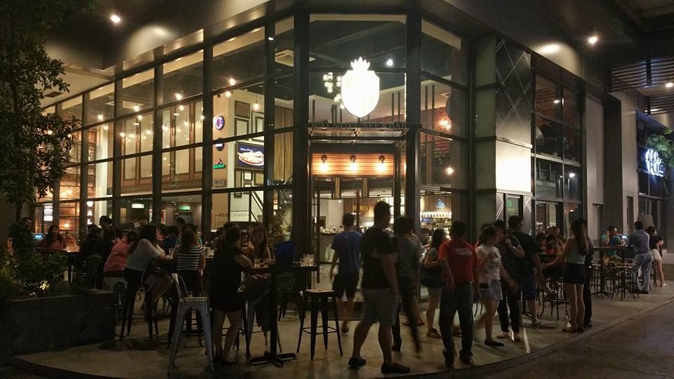 1. Walnut Café & Bar
Image souce: pojiegraphy
WALNUT CAFE & BAR is a creative space that focuses on delicious food with welcoming ambiance.
It is more than just a place for good food, relax and ...