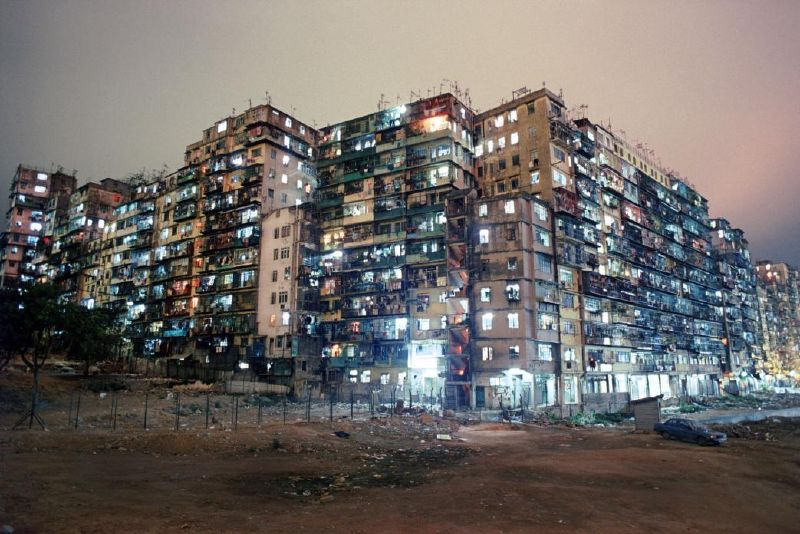 Before it was destroyed in 1994 Kowloon's Walled City was one of the most culturally fascinating structures in the world, housing a population of over 33,000 people. Thanks to images captured by ...