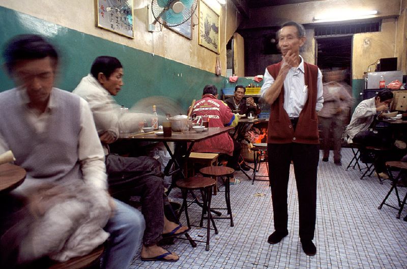 Before it was destroyed in 1994 Kowloon's Walled City was one of the most culturally fascinating structures in the world, housing a population of over 33,000 people. Thanks to images captured by ...