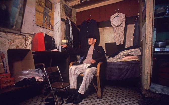 Before it was destroyed in 1994 Kowloon's Walled City was one of the most culturally fascinating structures in the world, housing a population of over 33,000 people. Thanks to images captured by ...