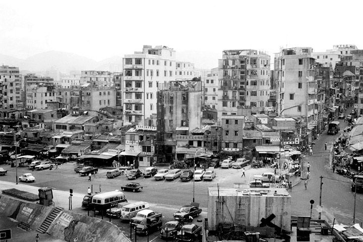 Before it was destroyed in 1994 Kowloon's Walled City was one of the most culturally fascinating structures in the world, housing a population of over 33,000 people. Thanks to images captured by ...